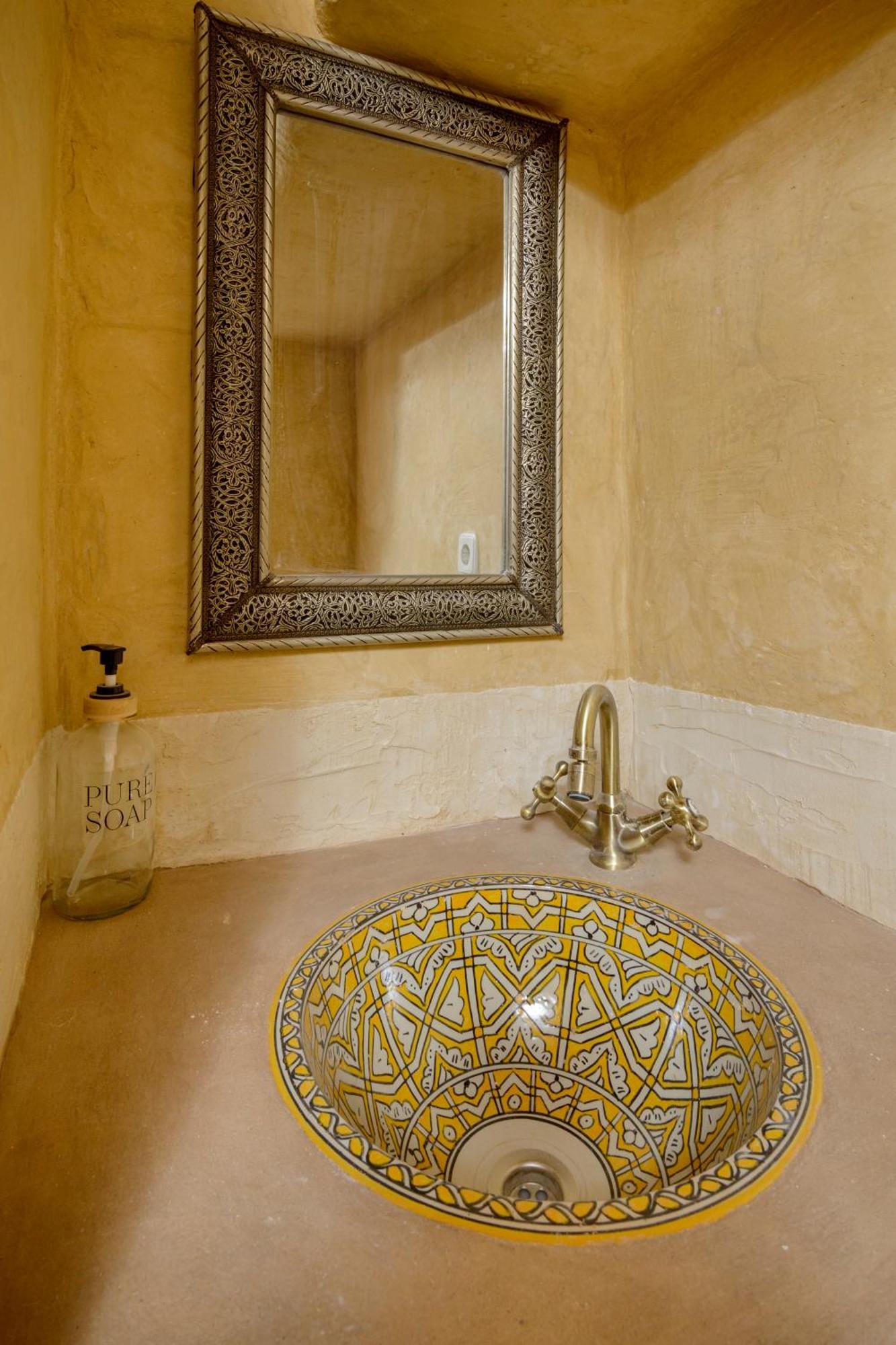 Hostal Nazari Cogollos De La Vega ภายนอก รูปภาพ