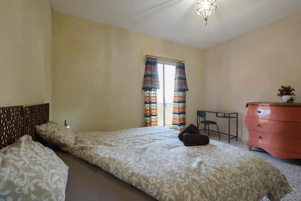 Hostal Nazari Cogollos De La Vega ภายนอก รูปภาพ